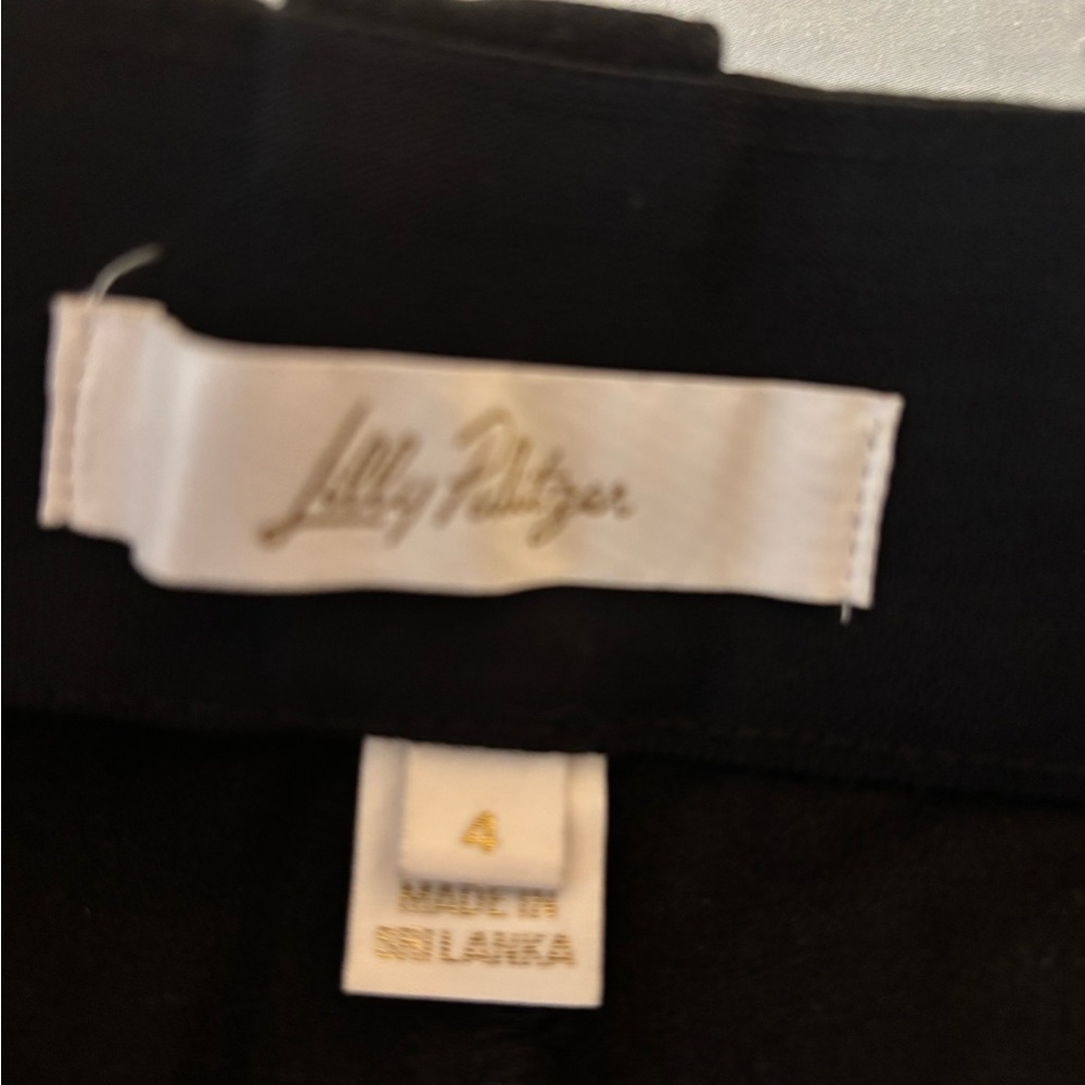 Lilly Pulitzer Black High-Waist Shorts with Gold Buttons NWOT - Picture 3 of 3